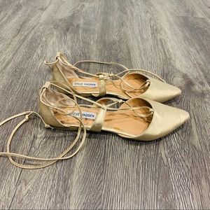 Steve Madden Britzi lace up gold flats shoes SZ 8